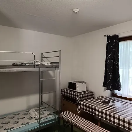 Szines Es Kemences Apartament *