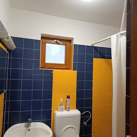 Szines Es Kemences *
