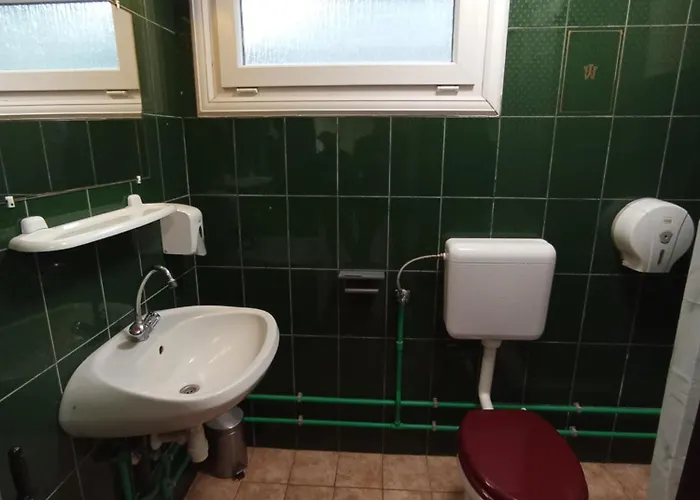 Szines Es Kemences